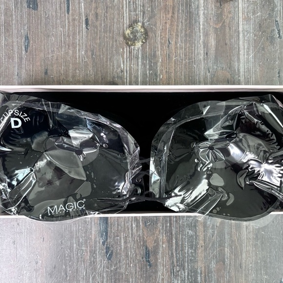 MAGIC bodyfashion Red Carpet Backless Black Bra Size D - Picture 7 of 8